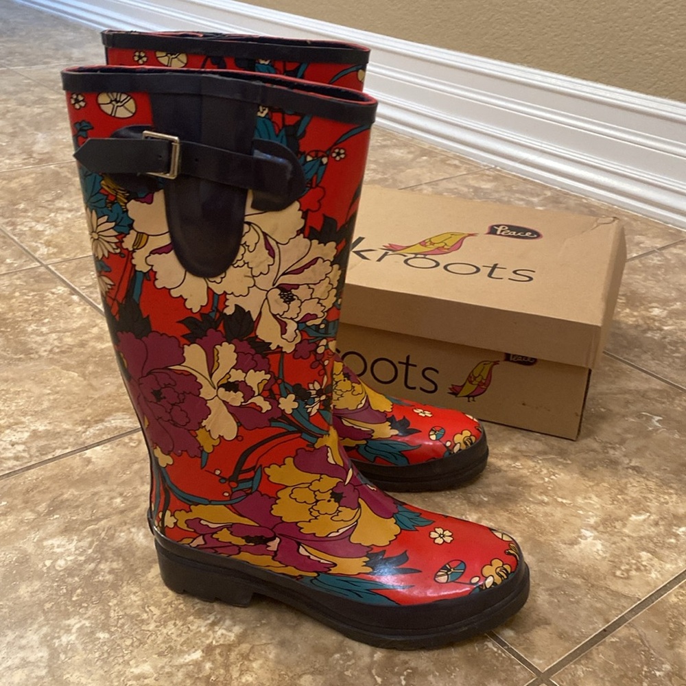 Added a vibrant splash of color to your rainy days.